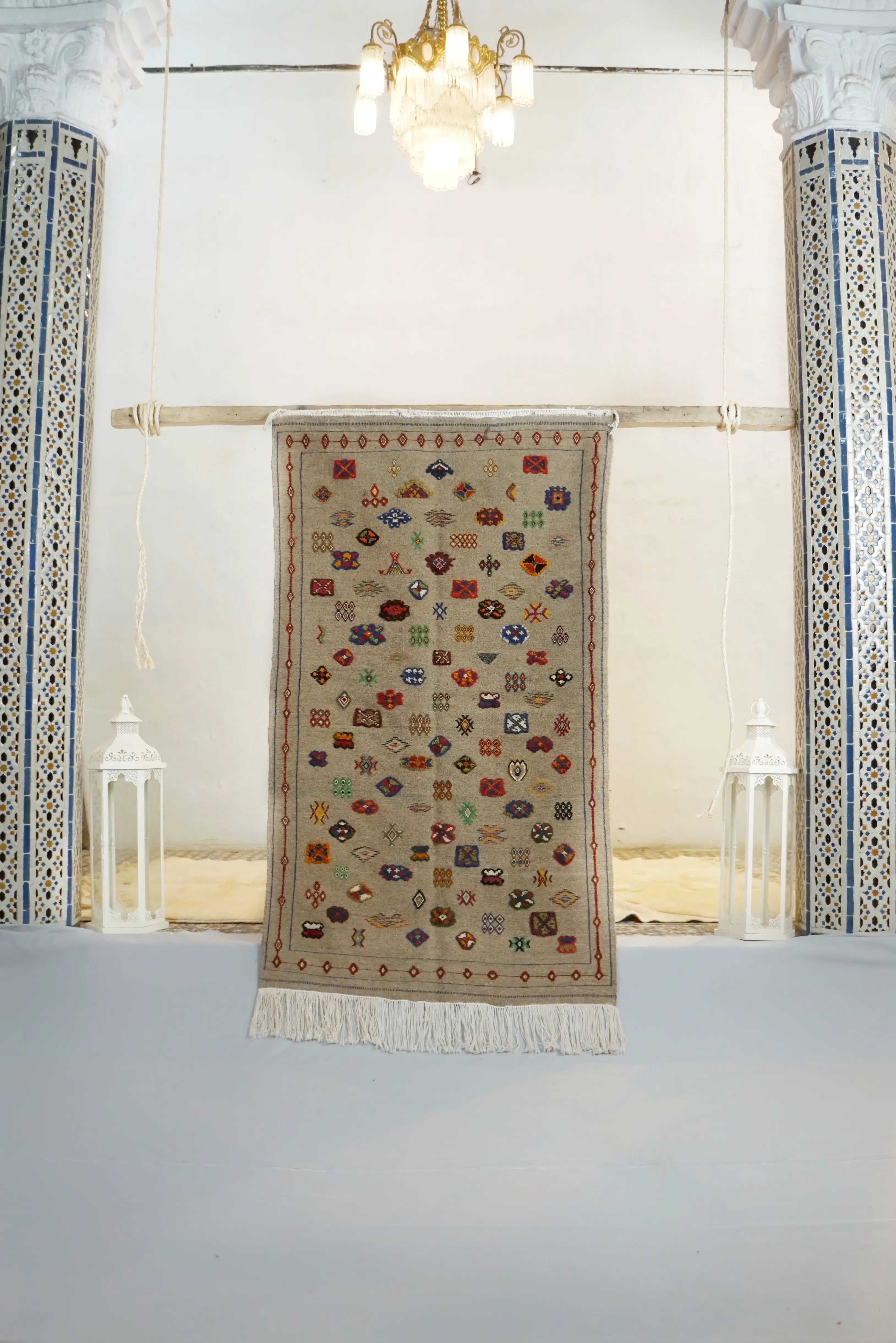 Lojayn Akhnif rug