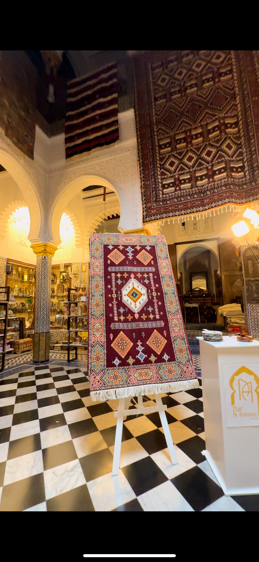 Royal handwoven diamond red rug
