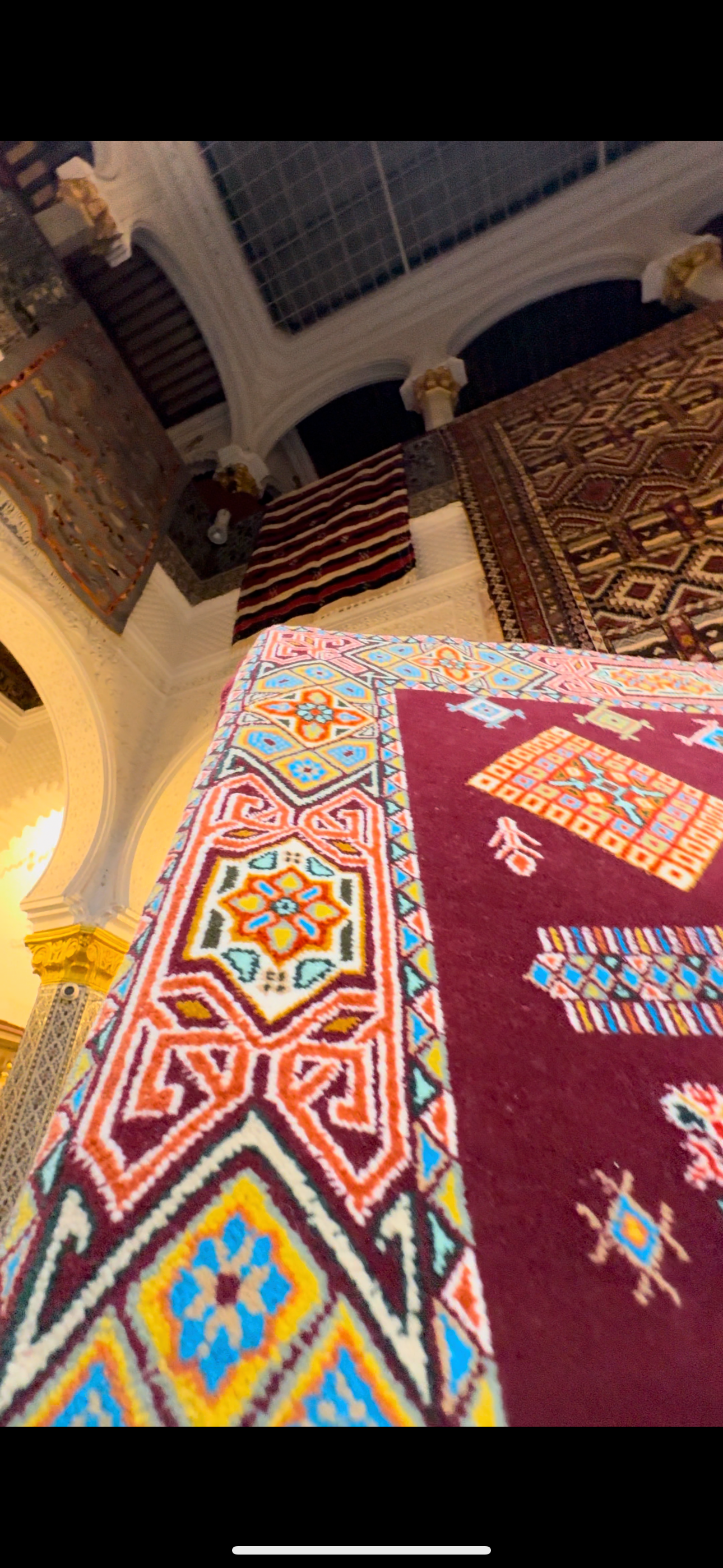 Royal handwoven diamond red rug