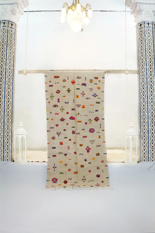 Alejandra-akhnif rug