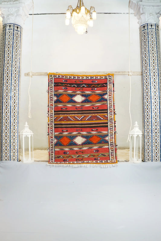 Maya-glaoui rug