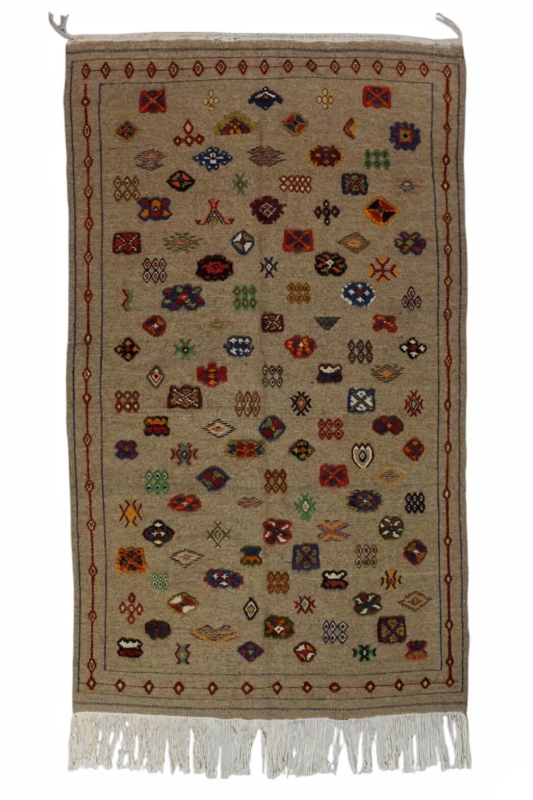 Lojayn Akhnif rug