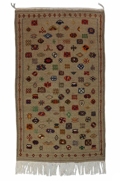 Lojayn Akhnif rug