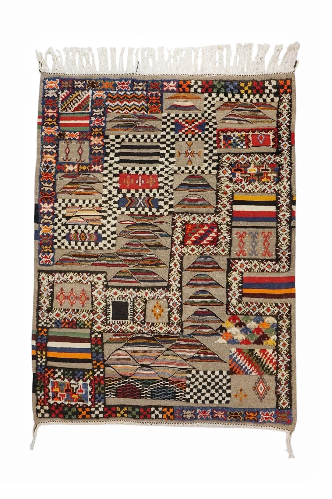 Ramona-akhnif rug