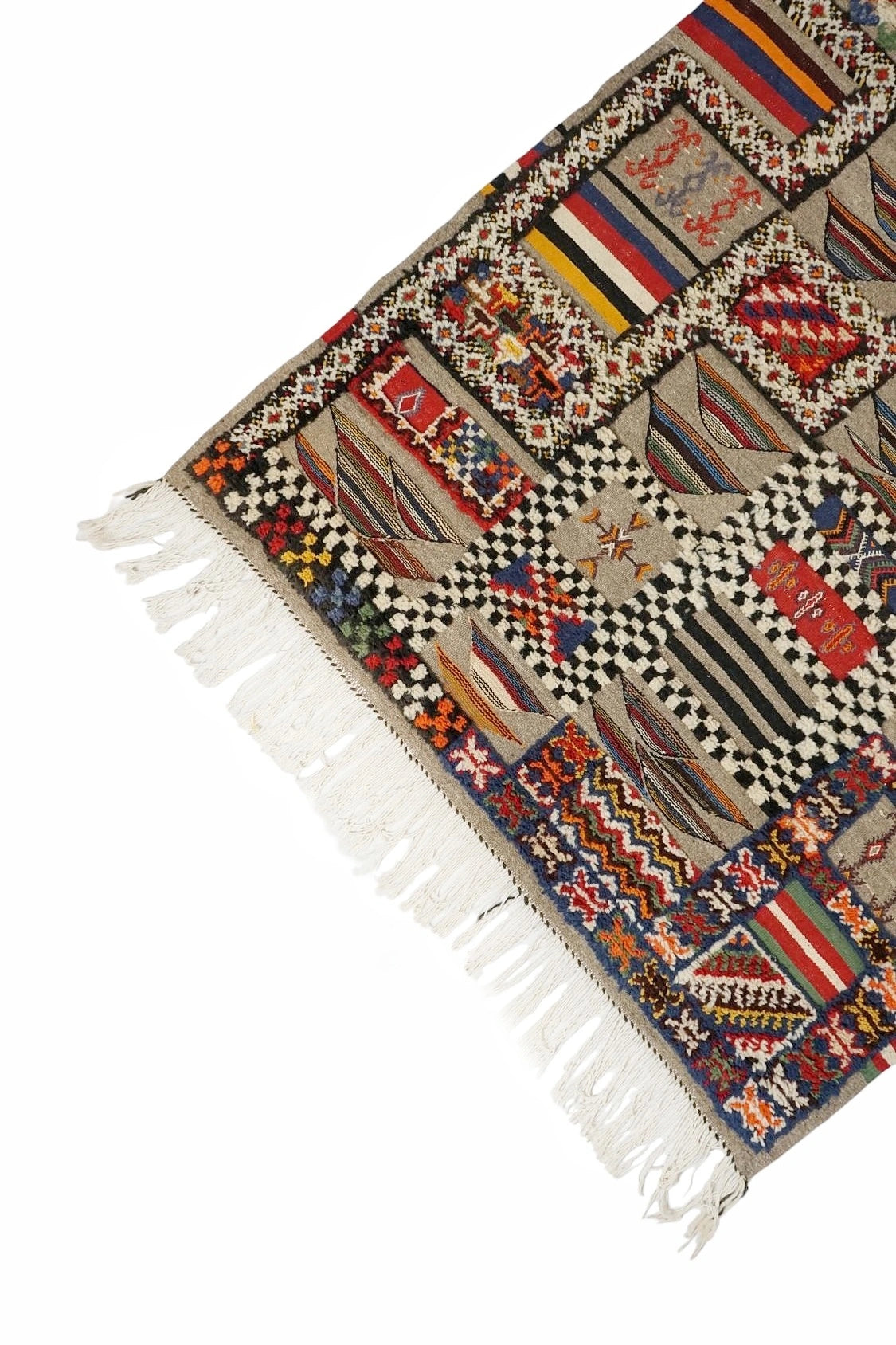 Ramona-akhnif rug